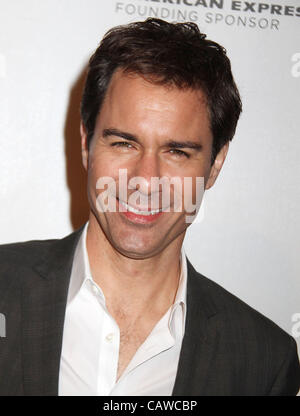 25. April 2012 - New York, New York, US - Schauspieler ERIC MCCORMACK besucht die New Yorker Premiere von "Knife Fight" während der 2012 Tribeca Film Festival in TPAC statt. (Bild Kredit: Nancy Kaszerman/ZUMAPRESS.com ©) Stockfoto