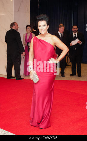 Kris Jenner besucht die 98. jährliche White House Correspondents' Association Dinner im Washington Hilton in Washington D.C. auf Samstag, 28. April 2012. Stockfoto