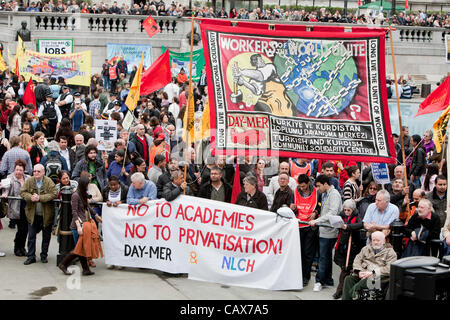 London, Vereinigtes Königreich, 05.01.2012. Gewerkschafter reden auf dem Trafalgar Square, um International Workers' Day am 1. Mai zu gedenken. Stockfoto