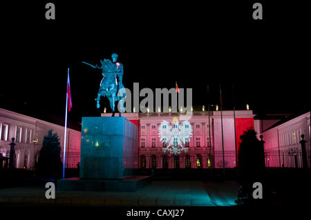 Warschau, Polen. 03 Mai 2012. Der Palace of The President von Polen in Warschau am Nationalfeiertag 2012. Stockfoto