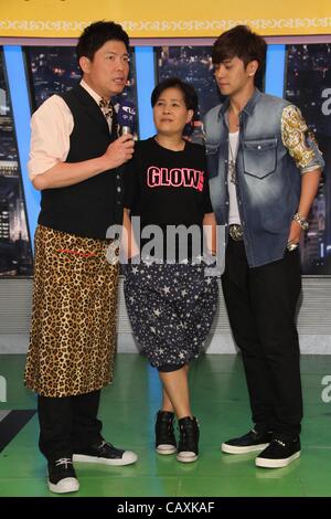 Alan Luo besucht ein Fernsehprogramm in Taipei, China auf Mittwoch, 2. Mai 2012. Stockfoto