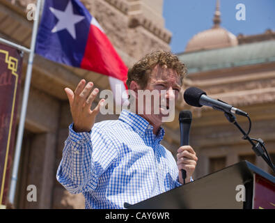 US-Senator Rand Paul von Kentucky, Sohn des Präsidentschaftskandidaten Ron Paul spricht bei einer Tea-Party-Kundgebung in Austin, Texas. Stockfoto