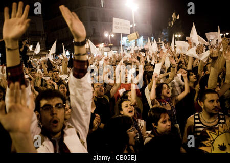 Spanien 15M Indignados Bewegung setzt neue Proteste auf seinen ersten Geburtstag. Madrid, Puerta del Sol Platz. 12.-13. Mai 2012 Stockfoto