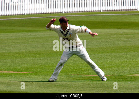 16.05.12 das Kia Oval, London, ENGLAND: Stuart Meaker von Surrey County Cricket während der LV County Championship - Division One Befestigung zwischen Surrey und Somerset Stockfoto