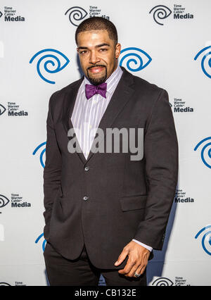 17. Mai 2012 statt - Arlington, Texas, USA - David Otunga bei Time Warner Media Cabletime im Voraus Medien-Event im privaten sozialen Restaurant in Dallas, Texas. (Kredit-Bild: © Dan Wozniak/ZUMAPRESS.com) Stockfoto