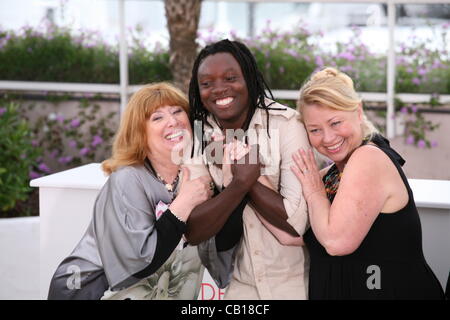 Schauspielerin Margarethe Tiesl, Schauspieler Peter Kazungu, Schauspielerin Inge Maux, beim Photocall zum Film Paradies: Liebe in der 65. Filmfestspiele von Cannes. Freitag, 18. Mai 2012 in Cannes Film Festival, Frankreich. Stockfoto