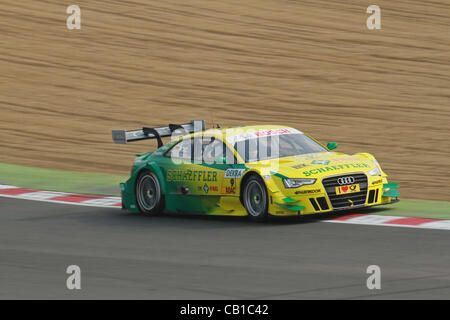 19.05.2012. Brands Hatch Raceway, Kent, England. DTM Tourenwagen-Meisterschaften, Tag qualifizieren.   Mike Rocenfeller endet in Top 4 für Rennen am Sonntag Stockfoto