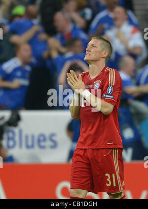 Münchens Bastian Schweinsteiger reagiert während der UEFA Champions League Fußball-Finale zwischen FC Bayern München und FC Chelsea an Fuߢall Arena M in München, 19. Mai 2012. Stockfoto