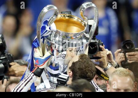 Petr CECH, Chelsea1 Champions League Pokal, Trophaee, Trophäe, Jubel, Freude, Schlagzeuggeschäft, Feiern, Lachen, Jubelt, Freuen, Reisst die Arme Hoch, Ballt sterben Faust FC BAYERN München - FC CHELSEA (3 -4) Lover Fussball Herren UEFA Champions League Finale, Allianz Arena München, 19.05.2012 CL Saison 2011 Stockfoto