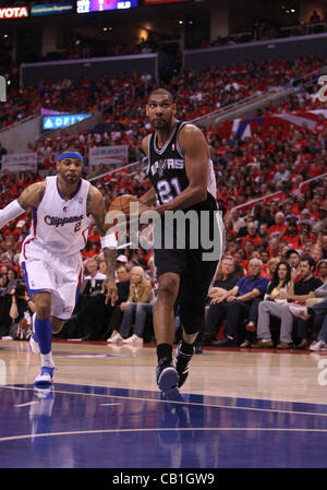 19.05.2012. Staples Center, Los Angeles, Kalifornien.  Tim Duncan #21 der Sporen während des Spiels. Die San Antonio Spurs besiegte die Los Angeles Clippers mit dem Endstand von 96-86 in Spiel 3 der NBA Playoffs im Staples Center in der Innenstadt von Los Angeles CA. Stockfoto