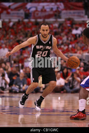 19.05.2012. Staples Center, Los Angeles, Kalifornien.  Manu Ginobili #20 der Sporen während des Spiels. Die San Antonio Spurs besiegte die Los Angeles Clippers mit dem Endstand von 96-86 in Spiel 3 der NBA Playoffs im Staples Center in der Innenstadt von Los Angeles CA. Stockfoto