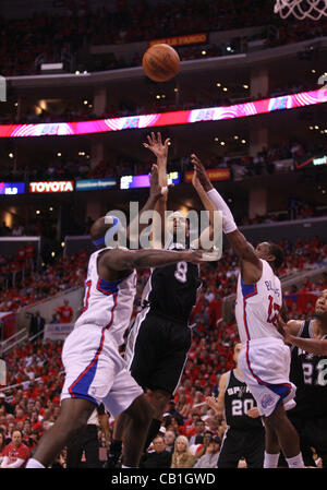 19.05.2012. Staples Center, Los Angeles, Kalifornien.  Tony Parker #9 der Sporen während des Spiels. Die San Antonio Spurs besiegte die Los Angeles Clippers mit dem Endstand von 96-86 in Spiel 3 der NBA Playoffs im Staples Center in der Innenstadt von Los Angeles CA. Stockfoto