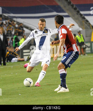 20. Mai 2012 - Carson, Kalifornien, USA - Major League Soccer MLS CHIVAS USA besiegt die LOS ANGELES GALAXY 1 bis 0 im Home Depot Center, Samstag, 19. Mai 2012.  DAVID BECKHAM Senden einer Kreuzung passieren im Feld CD Chivas USA in der zweiten Hälfte des Spiels.  .. Kredit-Bild Cr Scott Mitchell/ZUMA Stockfoto