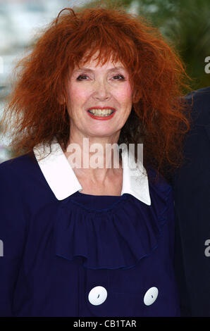 21. Mai 2012 stellt - Cannes, Frankreich - Schauspielerin SABINE AZEMA bei "Sie noch nicht gesehen, etwas noch" Fototermin während der 65. Annual Cannes Film Festival im Palais des Festivals. (Kredit-Bild: © Friedrich Injimbert/ZUMAPRESS.com) Stockfoto