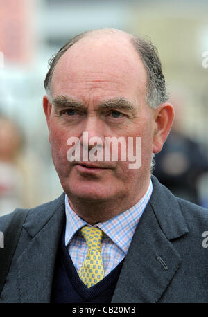 HENRY CANDY RACE HORSE TRAINER NEWMARKET RACECOURSE NEWMARKET ENGLAND 19. Mai 2012 Stockfoto