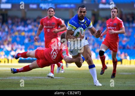 26.05.2012 Manchester, England. Warrington Wolves V Widnes Wikinger.  Warrington Wölfe Ryan Atkins in Aktion am Wochenende Stobart Super League Rugby Magie von Etihad Stadium Stockfoto