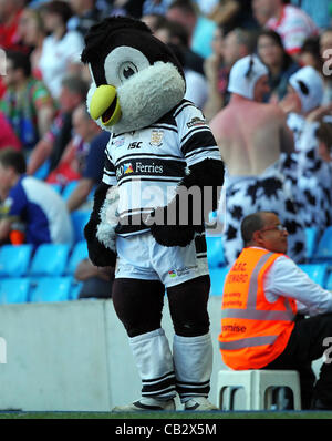 26.05.2012 Manchester, England. Hull Kingston Rovers V Hull FC. Rumpf-Maskottchen in Aktion am Wochenende Stobart Super League Rugby Magie von Etihad Stadium Stockfoto