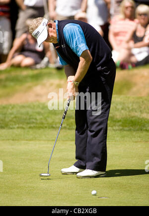 26.05.2012 Wentworth, England, Colin Montgomerie (GER) in Aktion am 3. Tag der BMW PGA Championship in Virginia Water. Stockfoto