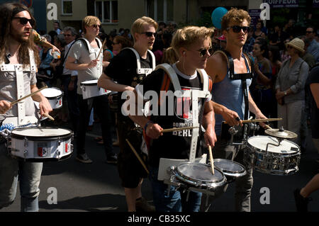 BERLIN - 27 Mai: Die traditionelle und die jährliche "Karneval der Kulturen", 27. Mai 2012 in Berlin, Deutschland Stockfoto