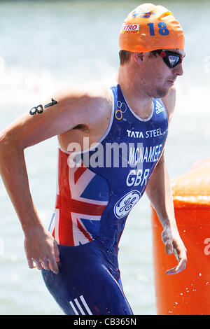 27.05.2012. Madrid, Spanien. ITU Triathlon World Series Madrid. Mens Elite Serie Test David McNamee aus Großbritannien. Stockfoto