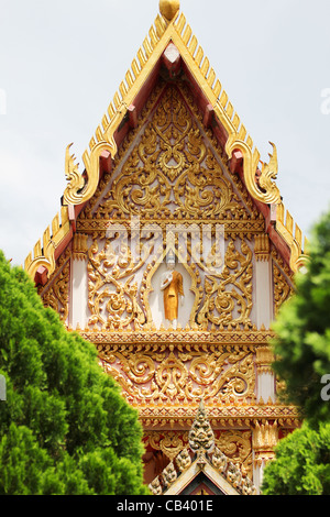 Buddhistischer Tempel hautnah im Issan, Thailand. Stockfoto