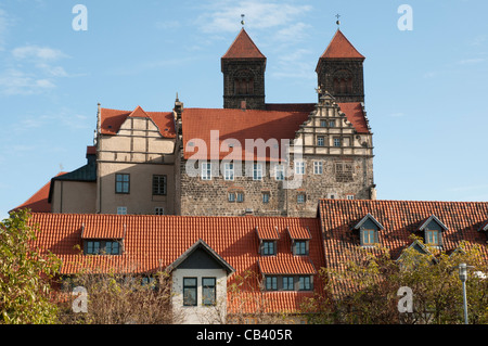 Quedlinburg Schlossberg mit Stiftskirche St. Servatius, UNESCO-Weltkulturerbe, Harz, Sachsen-Anhalt, Deutschland, Europa Stockfoto