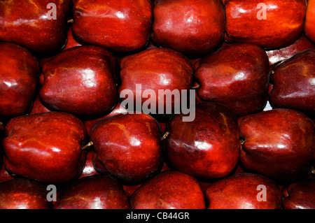 Stapel von rote Äpfel Stockfoto