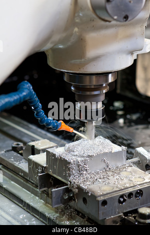 CNC-Fräsmaschine. Maschine für hochwertige Fräsen und Gravieren ...