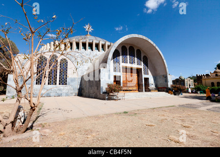 Außenansicht des neuen Kirche St Mary von Zion in Aksum, Nord-Äthiopien, Afrika. Stockfoto