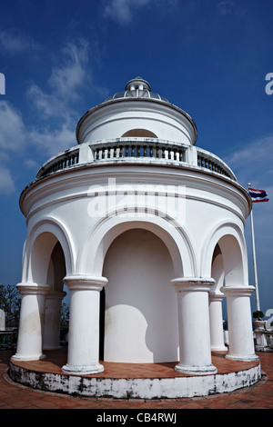 Das Observatorium in Phra Nakhon Khiri (Khao Wang) das historische Museum und die alte Struktur. Thailand-Asien. Stockfoto