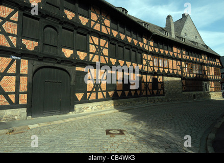 Bergstr., Goslar, Deutschland, ein schönes Beispiel für die halb Fachwerkhäuser in dieser mittelalterlichen Stadt. Stockfoto