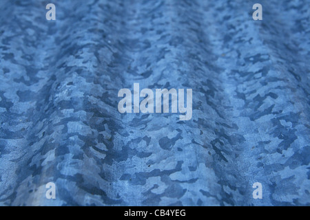 horizontales Bild von Wellpappe galvanisiertes Eisen Dach Hintergrundtextur Stockfoto