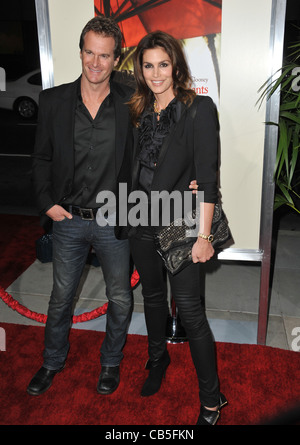 Cindy Crawford & Ehemann Rande Gerber an der Los-Angeles-premiere von "The Descendants" Stockfoto