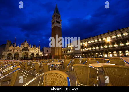 Am Abend weiten Blick auf Piazza Sao Marco in Venedig Stockfoto