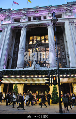 Selfridges-Kaufhaus am Weihnachten, Oxford Street, City of Westminster, London, Greater London, England, Vereinigtes Königreich Stockfoto