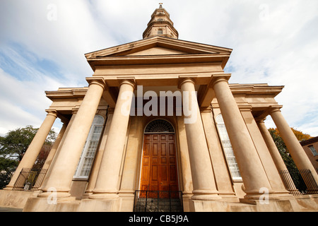 Weitwinkelaufnahme des St. Philip es Episcopal Church in Charleston, South Carolina Stockfoto