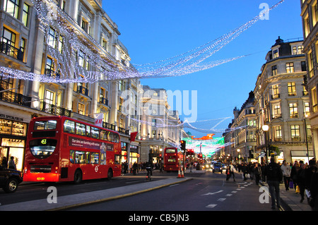 Weihnachtsbeleuchtung in Regent Street, Soho, City of Westminster, Greater London, England, Vereinigtes Königreich Stockfoto