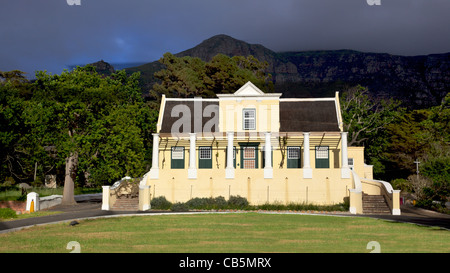 Tokai Manor House, ein schönes Beispiel für Cape niederländischen Architektur, stammt aus dem Jahre 1796. Stockfoto
