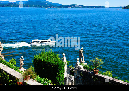 Isola Bella, Stadt, Palast, Gärten, Bootssteg, beliebten Tagesausflug, Lago Maggiore, Lago di Maggiore, italienische Seen, Italien, Island, Europa Stockfoto