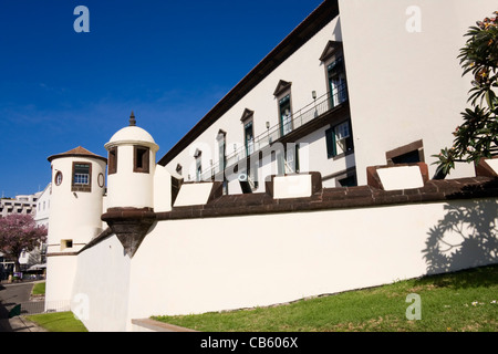 Palacio de Sao Lourenco, Avenida do Mar e Das Comunidades Madeirenses, Funchal, Madeira Stockfoto