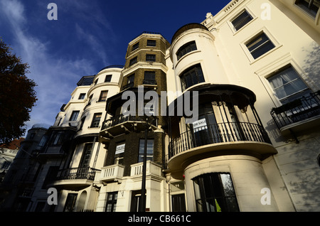 Immobilien zum Verkauf in der Park Lane Stockfoto