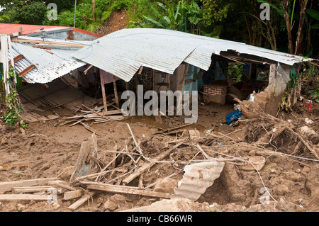 Erdrutsche nach heftigen Regenfällen in San Antonio de Escazú Zentraltal Costa Rica November 2010 Stockfoto