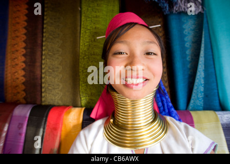Thailand, Goldenes Dreieck, Chiang Rai, lange Hals Karen Hilltribe, lange Hals Mädchen Stockfoto