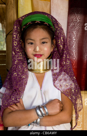 Thailand, Goldenes Dreieck, Chiang Rai, lange Hals Karen Hilltribe, lange Hals Mädchen Stockfoto
