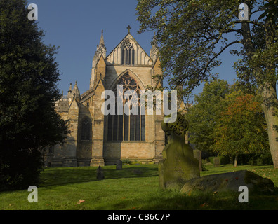 Ripon Cathedral East Front im Sommer North Yorkshire England Großbritannien GB Großbritannien Stockfoto