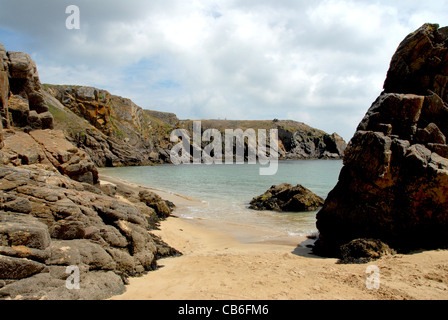 Der Sandstrand von Plage des Soux auf der wilden Küste Côte Sauvage auf dem französischen Atlantik Insel Ile d'Yeu in Vendee Stockfoto