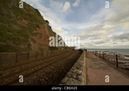 Entlang der Bahn weg und Küstenweg in Teignmouth South Devon Stockfoto