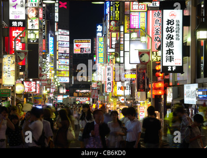 Kabuki-Cho ist das Rotlicht und Unterhaltung Bezirk von Tokio, Japan. Stockfoto