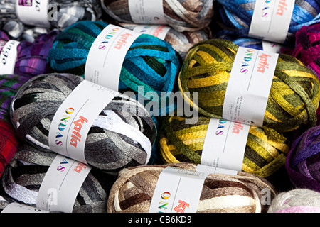 Balls of wool knitting yarns in acrylic mixes on sale Stockfoto