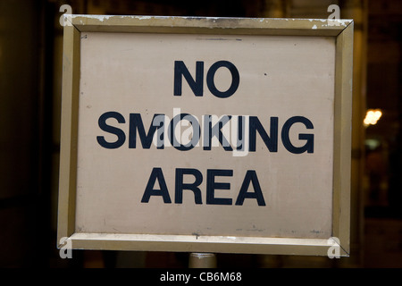 USA: "Rauchen verboten" Schild Stockfoto